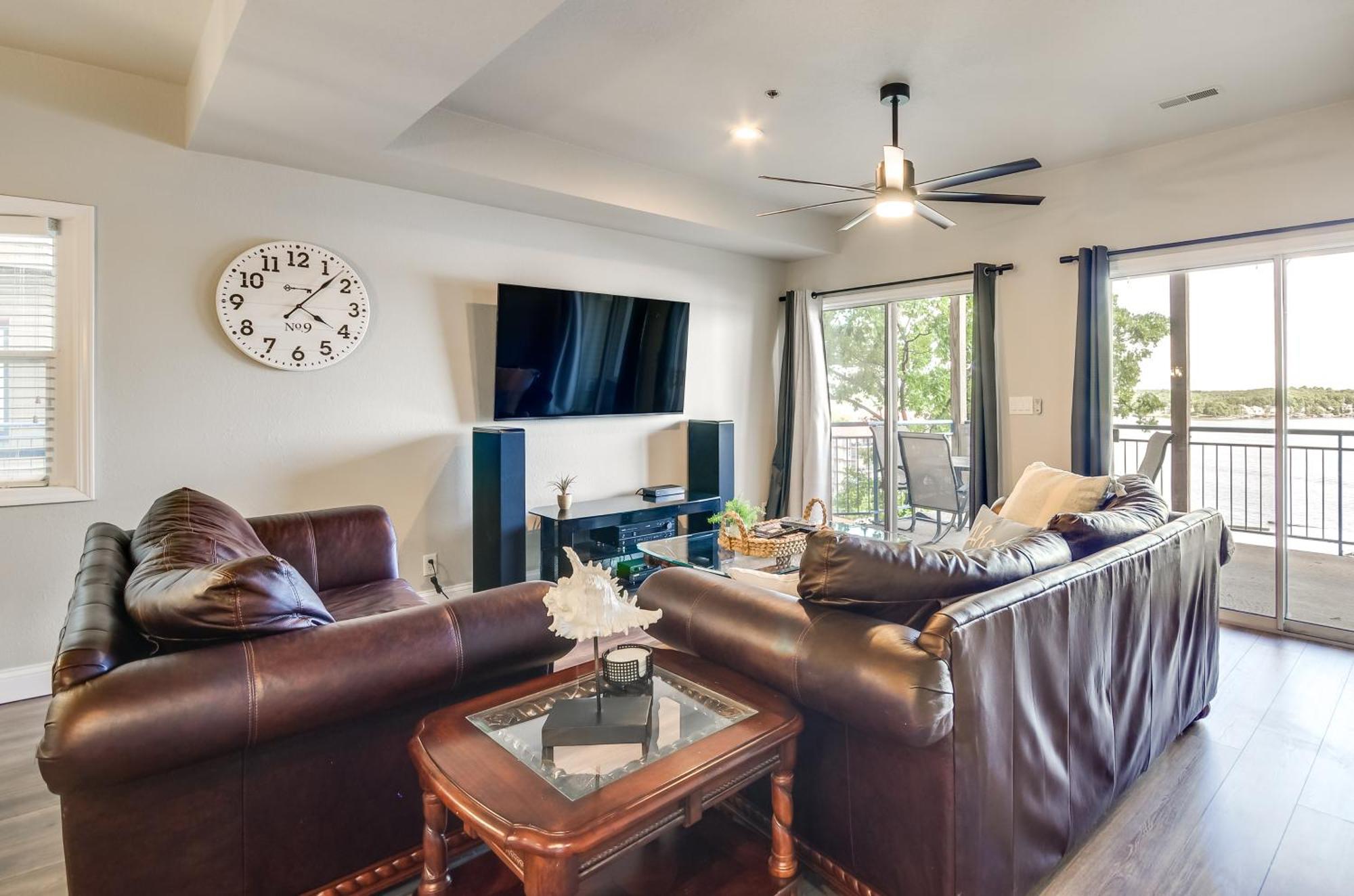 Waterfront Lake Ozark Condo With Deck And Pools Extérieur photo