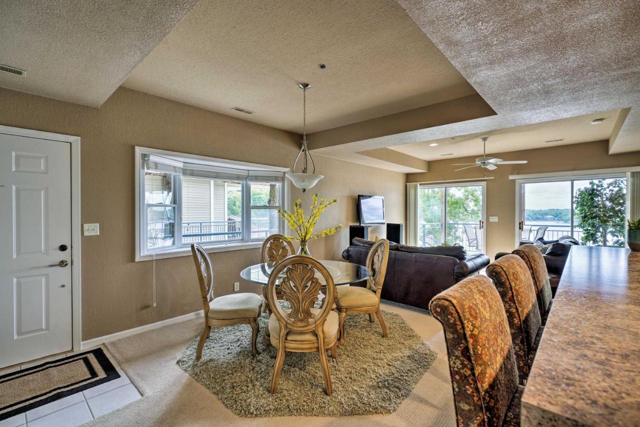 Waterfront Lake Ozark Condo With Deck And Pools Extérieur photo